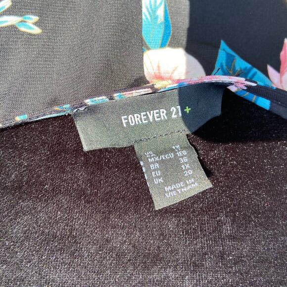 Forever 21 Womens Dress Size 1X Spaghetti Strap‎ Black Floral Wrap Style - Picture 5 of 6